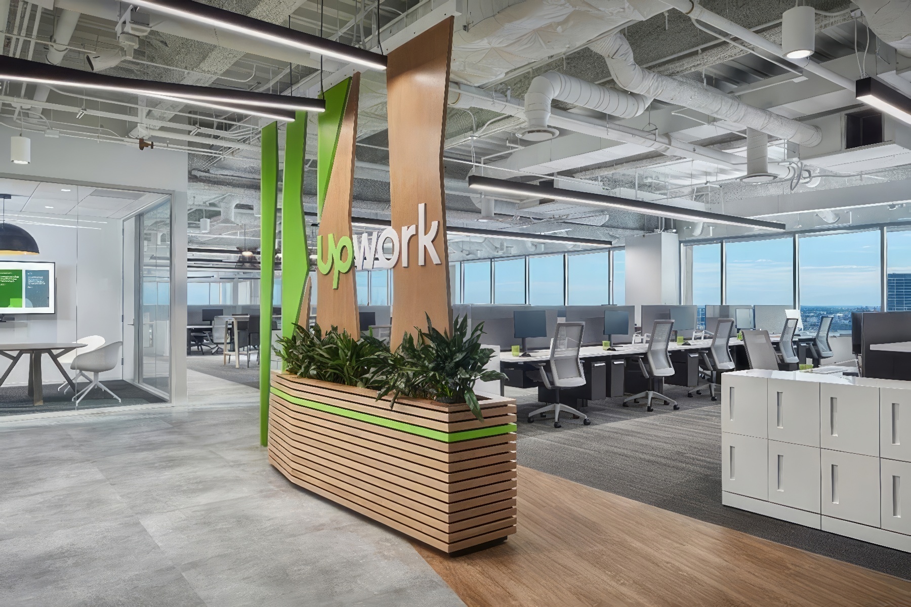 Beam3 photo pendant BLK open office Upwork Mountain View California 02 WEB
